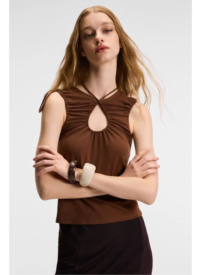 Ethiquet SERALYA Women's Sleeveless Window Neck Collared Ruffle Slim Brown Blouse.