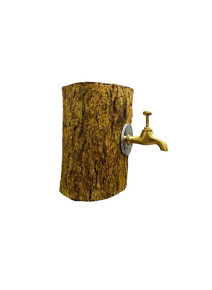 Handmade drinks stem from healthy wood, 100% natural colors from the heart of the tree