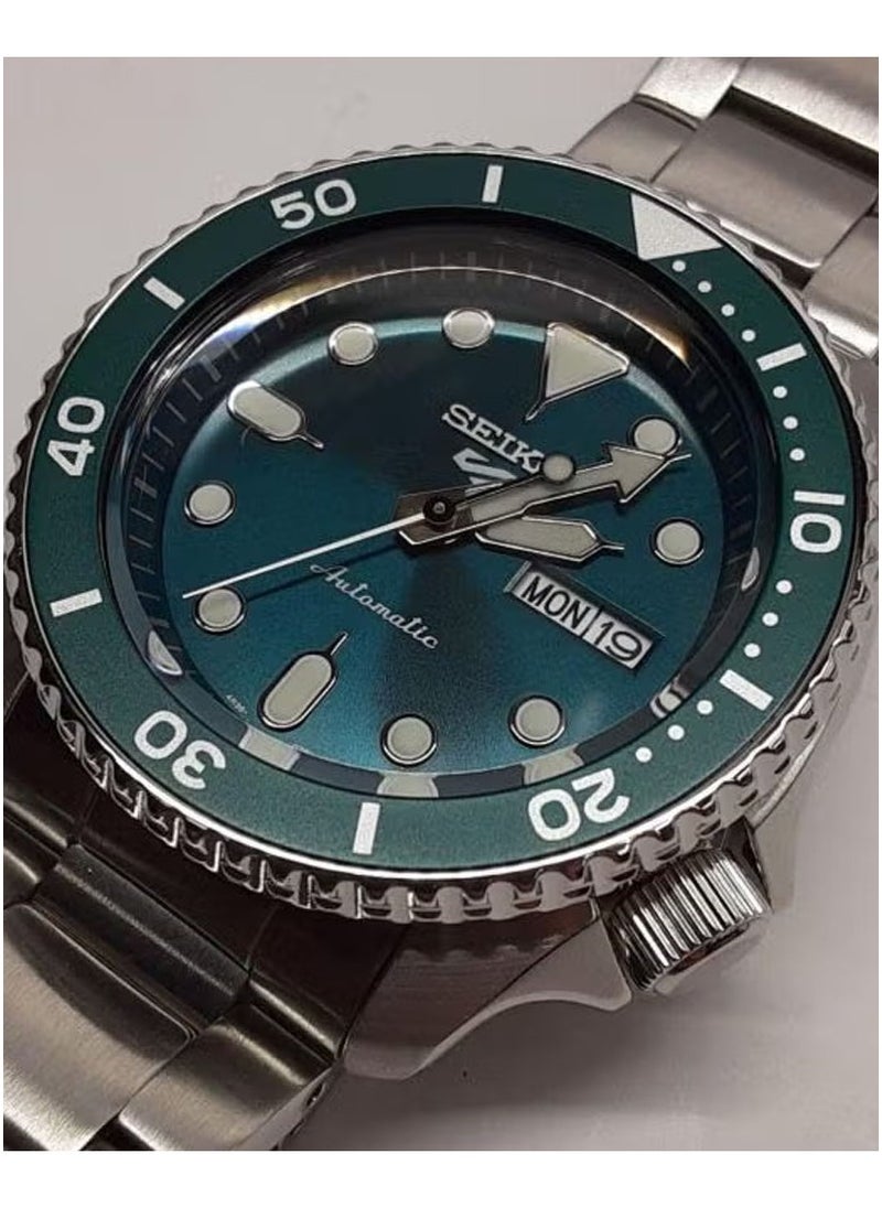 Seiko - Men's 5 Sports Water Resistant Analog Watch, SRPD61K1 - Image 1