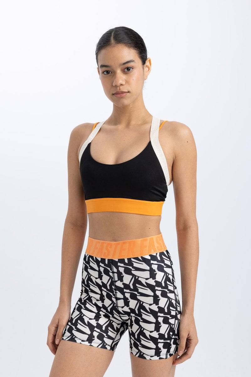 DeFacto Woman DeFactoFit Crew Neck Sports Heavy Fabric Bra - Image 4