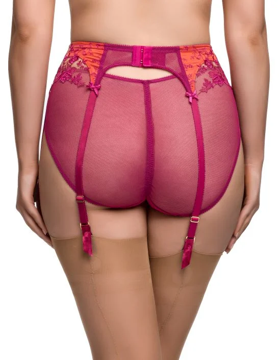 ديتا فون تيسي حمالات