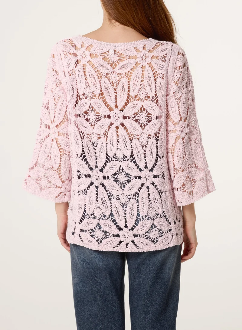 بلو فانيلا Flower Crochet Long Sleeve Top