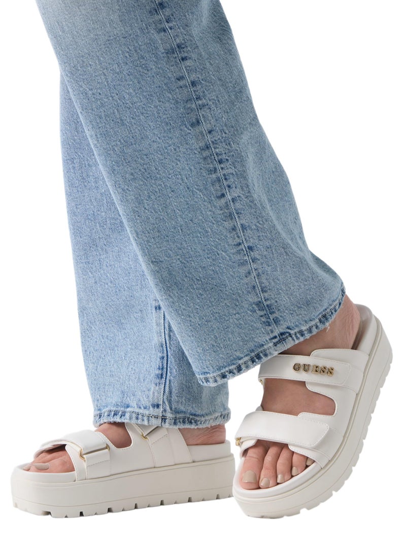 GUESS صندل فاكسان للنساء من غس، عاجي 150، 8 - Image 2