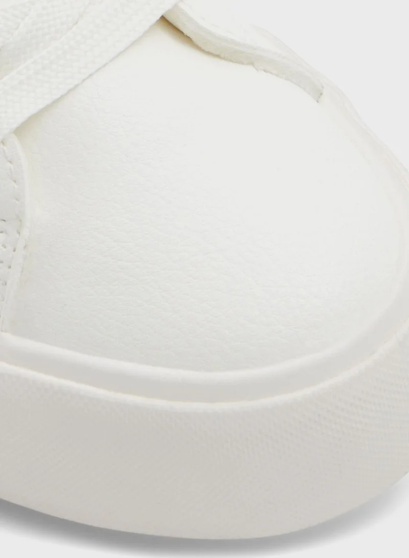 CALL IT SPRING Feeona Low Top Sneakers