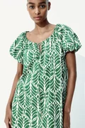 H&M green and white