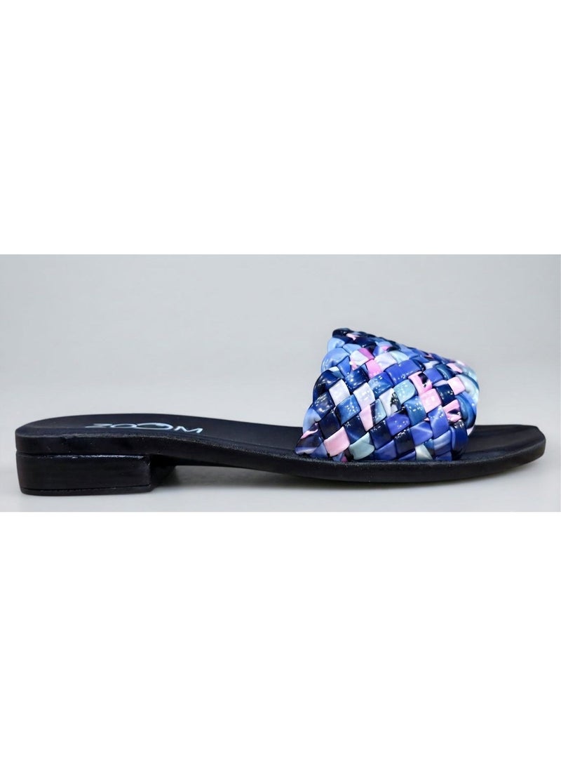 Stylish women's slippers with a braided and colorful design - Image 3