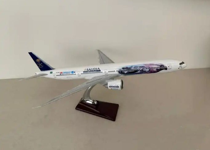 Saudia 47cm UAE Aircraft Model Plane Model Diecast Resin Model Airplanes Collection Display Gifts - Image 3