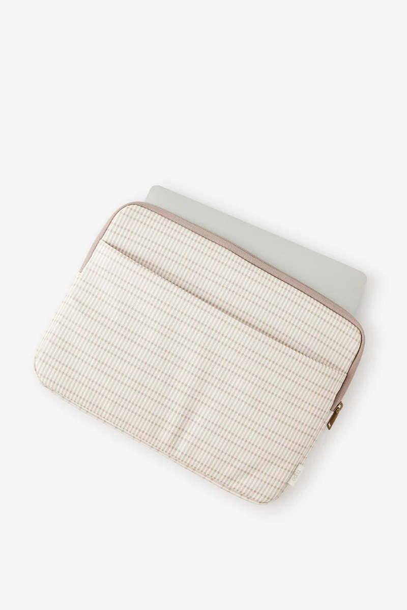 Typo Pro 14 Inch Laptop Case