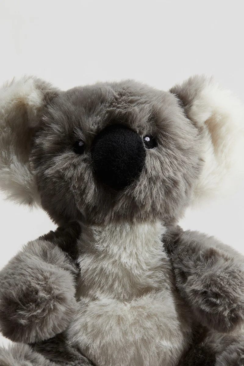 اتش اند ام دمية ناعمة