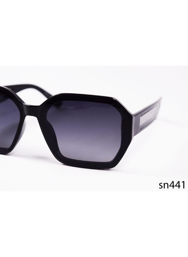 مجموعة نظارات شمسية مستوحاة من شانيل - Image 3