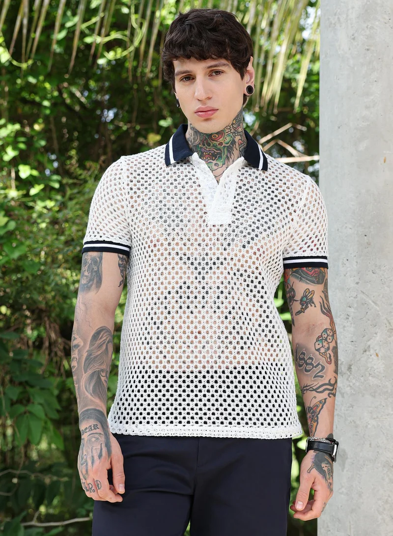كامبوس سوترا Campus Sutra Men's Chalk White:Onyx Black Open-Knit Block Polo T-Shirt | Breathable Mesh Design with Contrast Collar & Cuffs | Lightweight Cotton Blend for Casual & Street Wear | Regular Fit