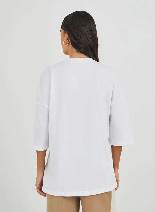 Styli Styli Slogan Print Exaggerated Shoulder Oversized T-Shirt