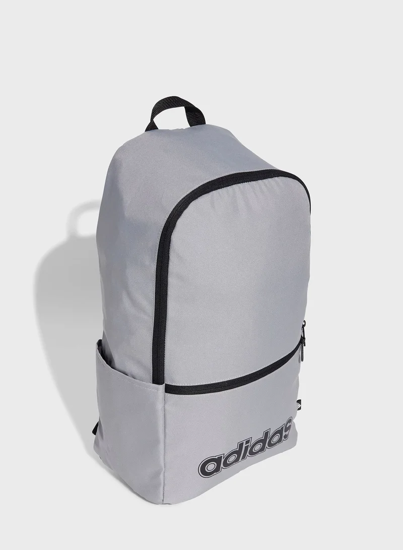 adidas حقيبة ظهر كلاسيكية مزينة باسم الماركة