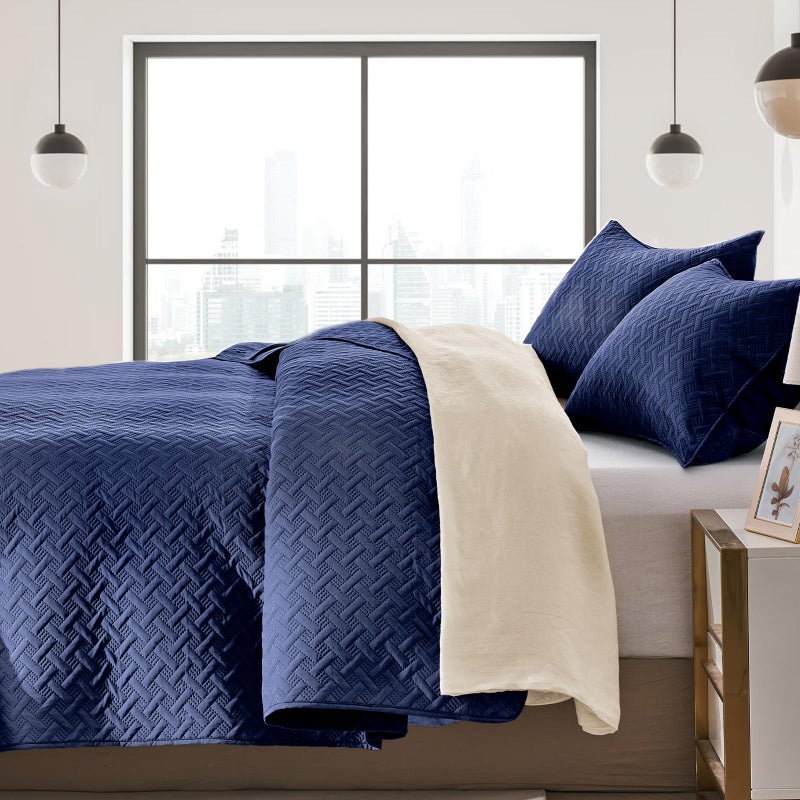 FLYMME FLYMME King Size Quilt Bedding Set Navy Blue Lightweight Bedspreads for All Seasons Modern Style Geometric Weave Stripe Pattern Soft Microfiber Bed Coverlet 3 Pieces (1 Quilt  2 Shams)  - Image 4