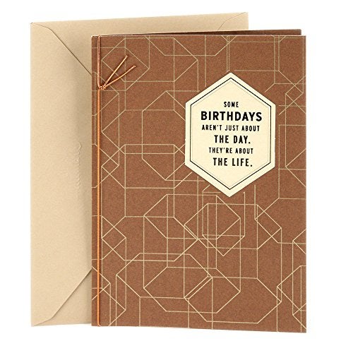 Hallmark بطاقة عيد ميلاد هولمارك للرجال (نحتفل بك) - Image 1