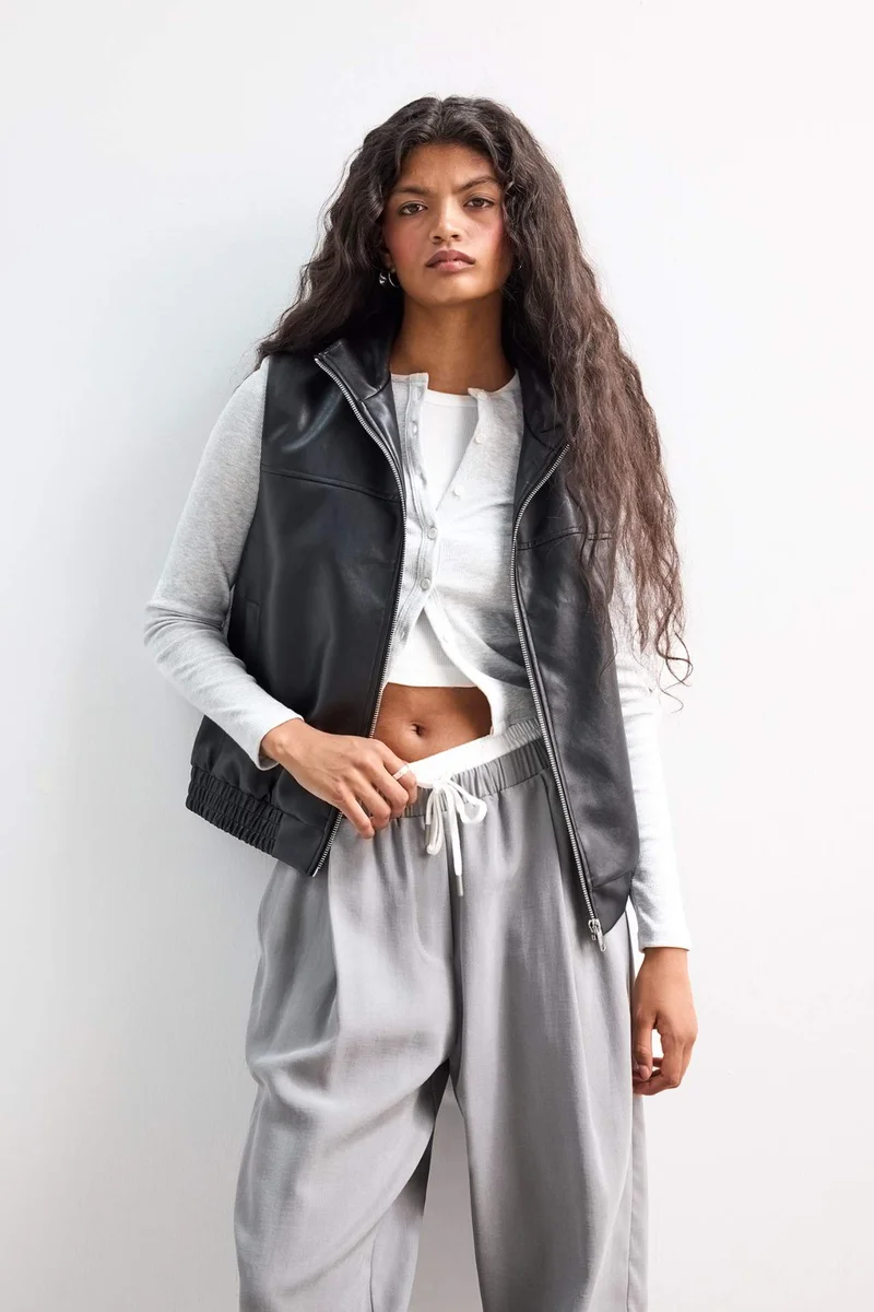 ديفاكتو Regular Fit Faux Leather Vest