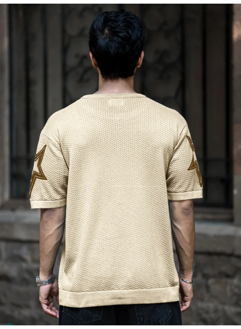 مانياك تيشيرت مقاس كبير رجالي بطبعة ورقبة دائرية وأكمام نصفية من مانياك - بيج وبني