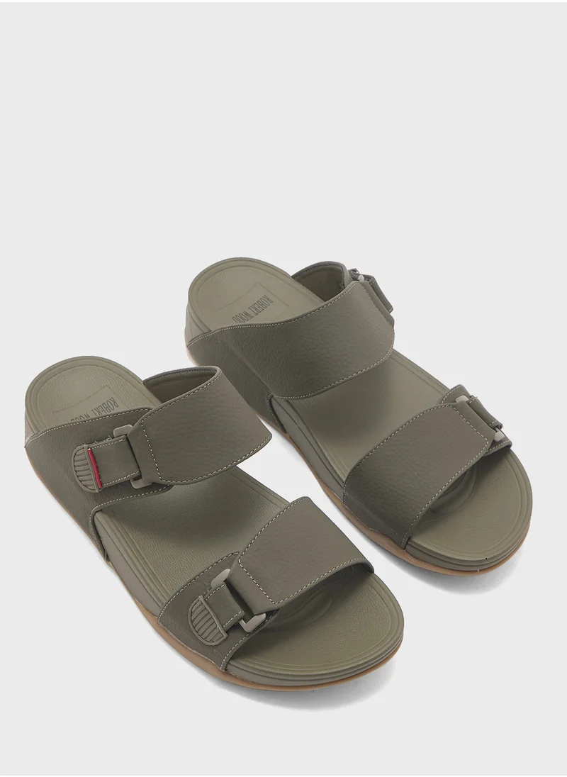روبرت وود Arabic Sandals