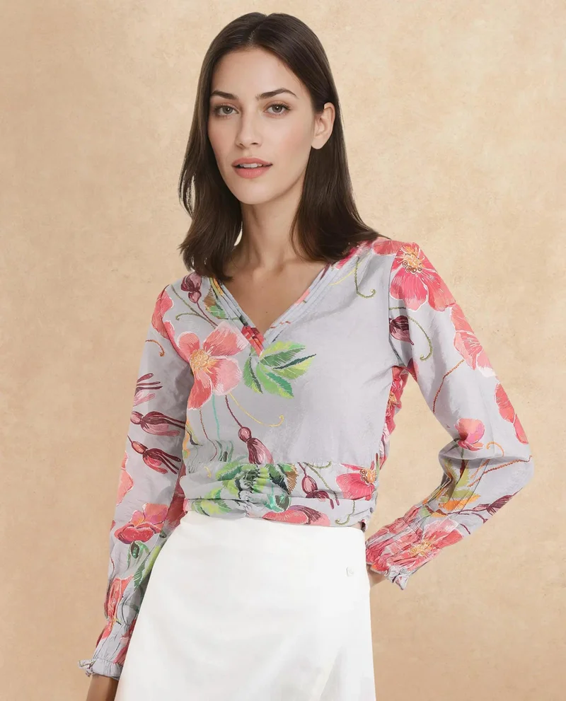 Rareism Women's Floral Fantasy: V-Neck Crop Top