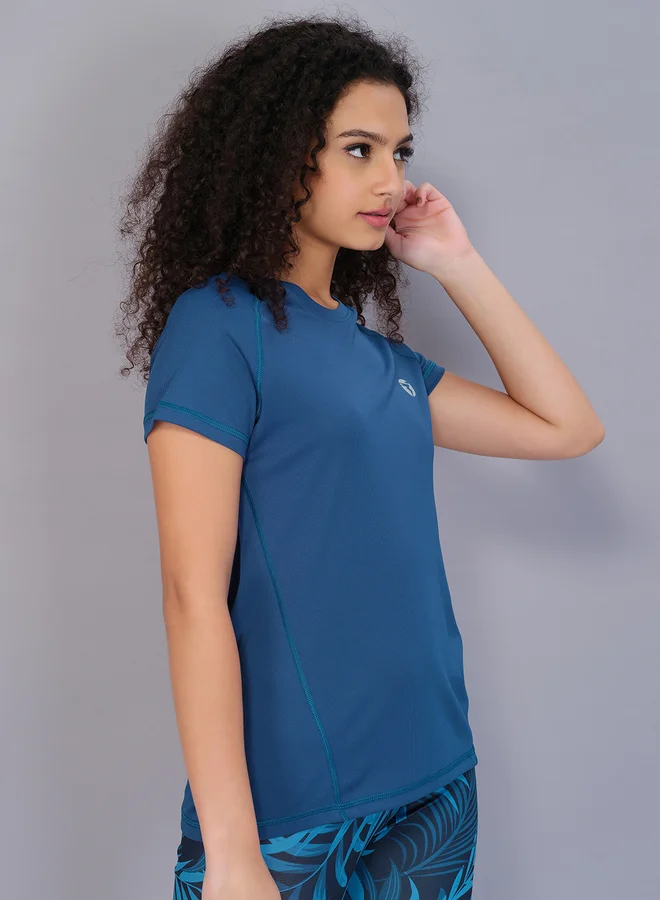 Technosport Women Solid Raglan Sleeves Regular Fit T-Shirt