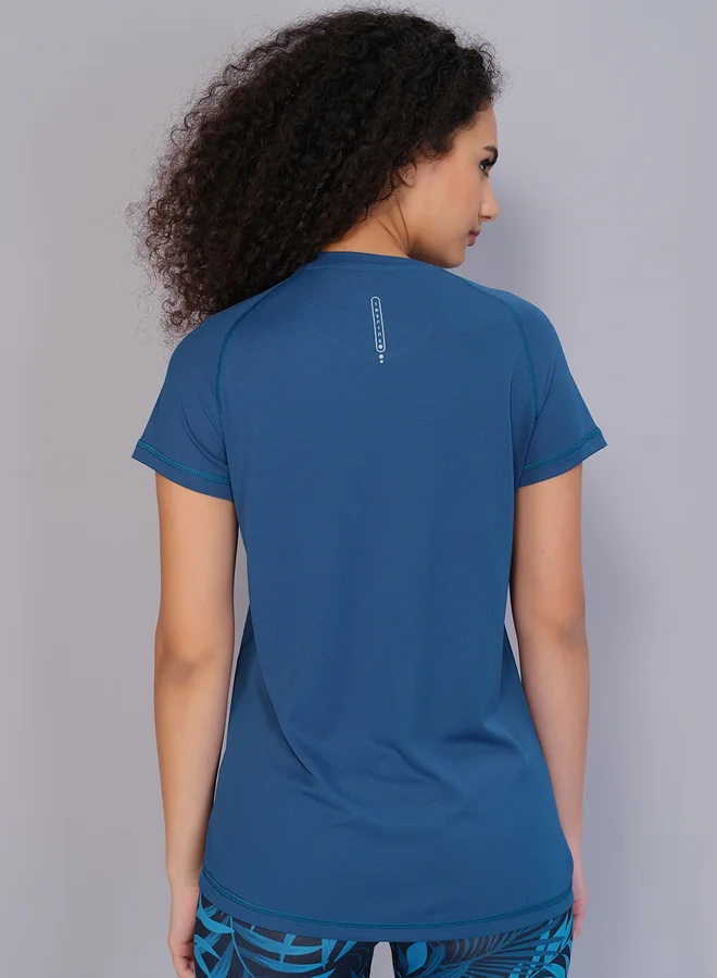 Technosport Women Solid Raglan Sleeves Regular Fit T-Shirt