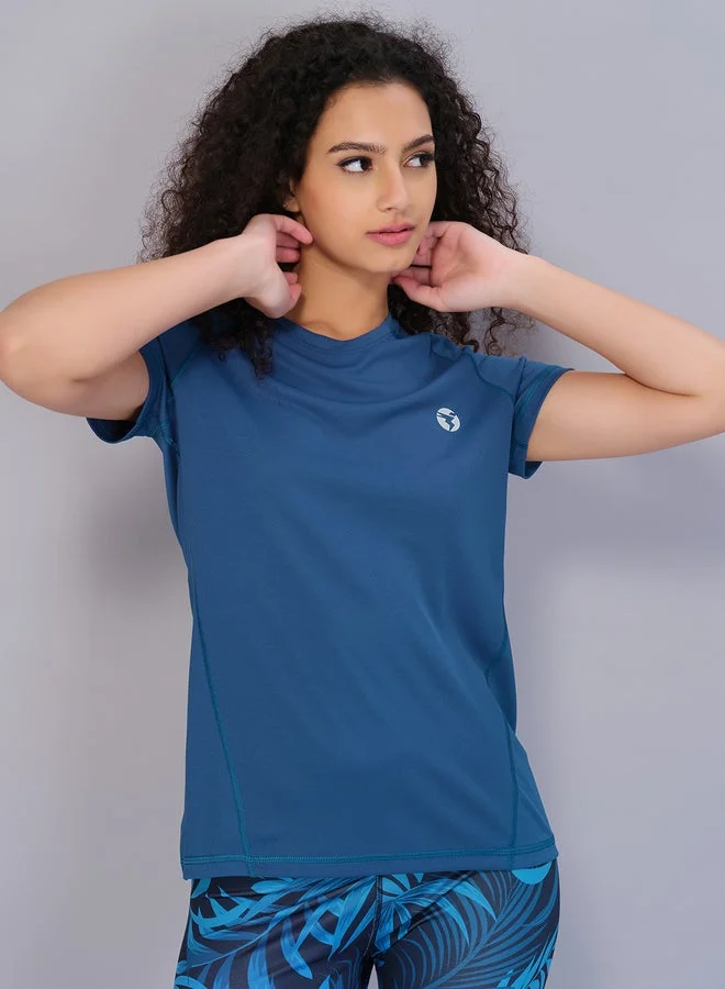 تكنوسبورت تيشيرت نسائي بقصة عادية وأكمام راجلان بلون سادة