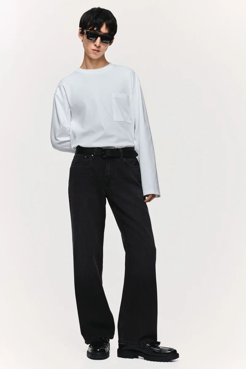 اتش اند ام جينز واسع بخصر منخفض وقصة مستقيمة الساق