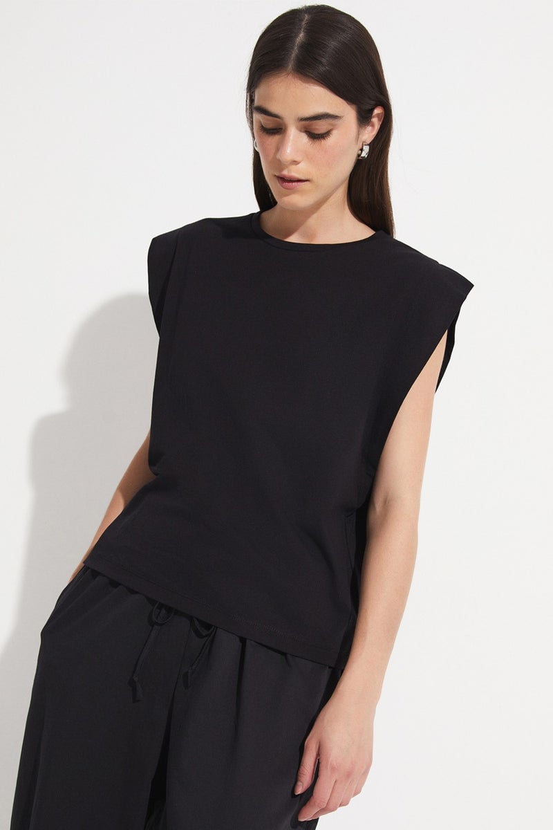 JUNE Basic Cotton Crew Neck Sleeveless T-Shirt  - Image 4