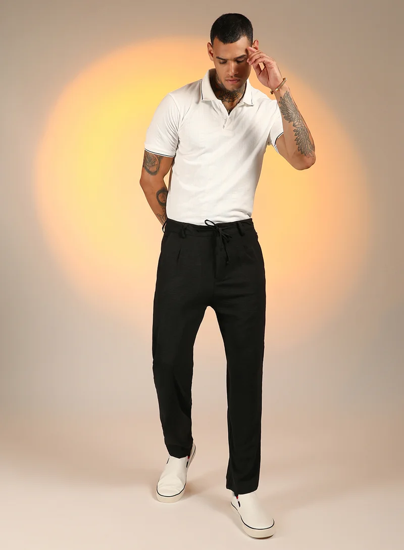 Campus Sutra Men's Obsidian Black Solid Pleated Trousers