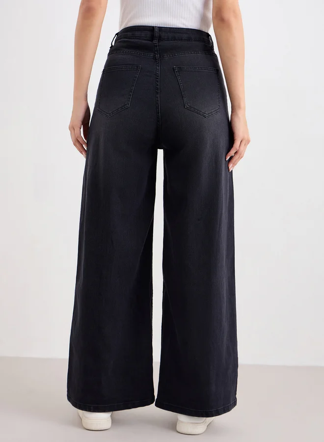 Styli Styli High Rise Wide Leg Washed Out Jeans