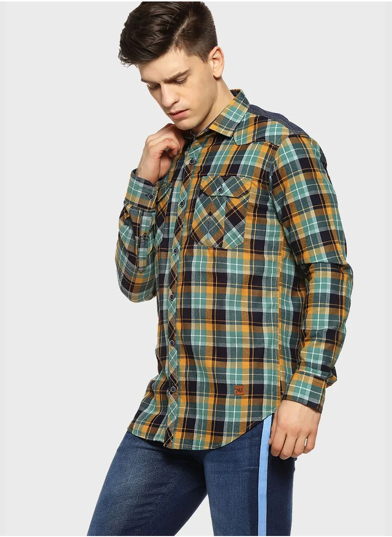 Campus Sutra Button Down Regular Shirt