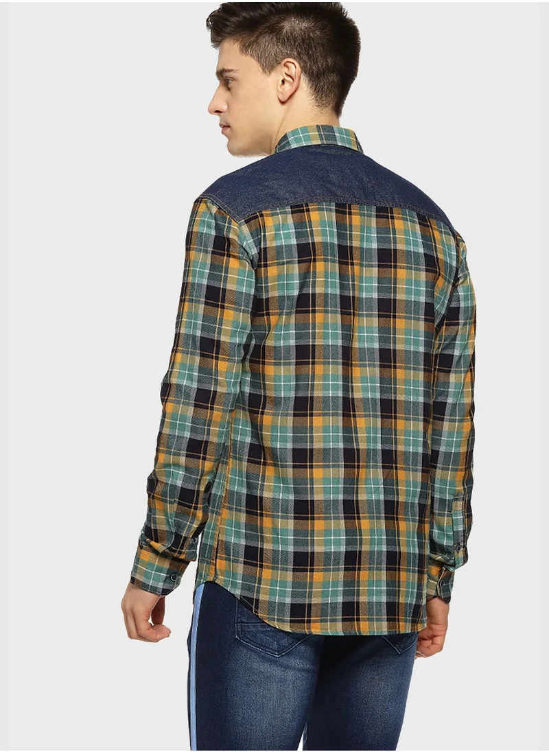Campus Sutra Button Down Regular Shirt