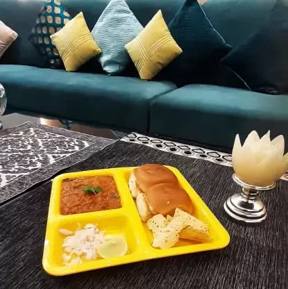 Coolkart Polypropylene MicrowaveSafe 3Compartments DividedDinner 9 Inches Pav Bhaji Plates6 Yellow - Image 5
