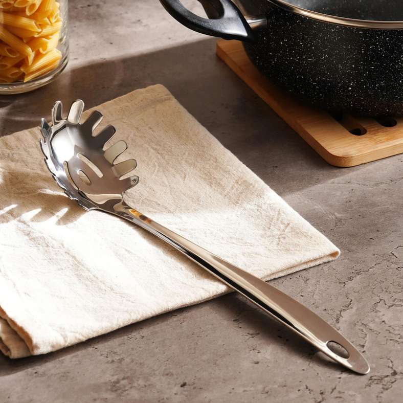 Pan Home مقدم المعكرونة الكروم 28 سم