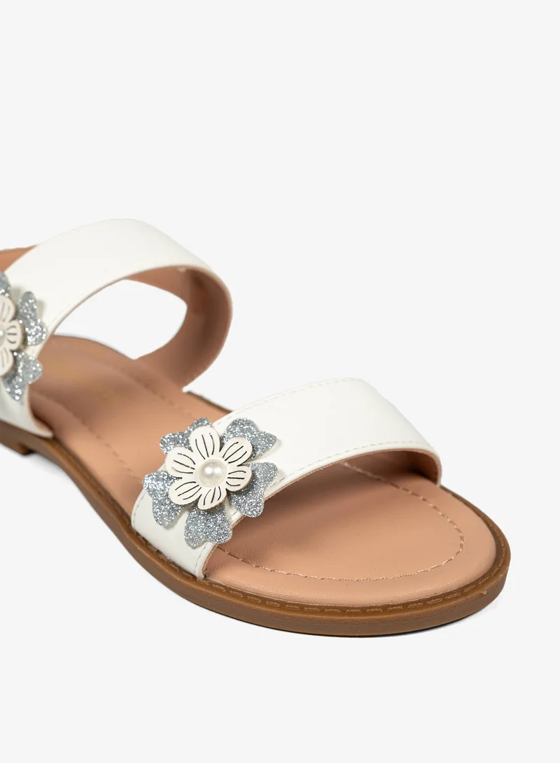 Geoomnii WHITE Geoomnii Girls’ Sandals – Comfortable Casual Sandals for Children, Pre-Teen & Junior Girls for School, Play & Everyday Wear for Women | Best Price UAE
