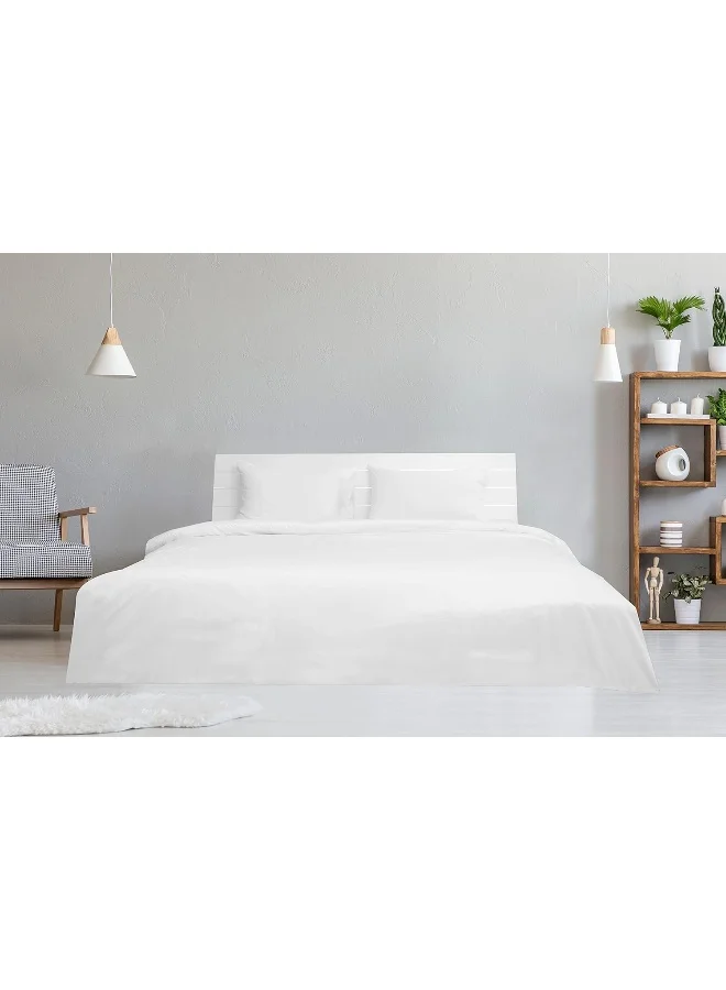 هوتيل لينين كلوب غطاء لحاف كينج من هوتيل لينن كلوب - قطعة واحدة، الحجم: 245 × 265 سم، مصنوع من القطن الفاخر 100% بعدد خيوط 250 لنعومة وراحة استثنائية، قماش بارد وقابل للتنفس، أبيض