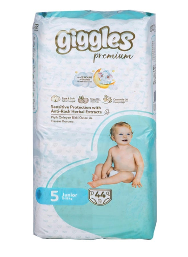 Giggles Premium Baby Diaper Junior Size 5 11-25 kg 44 pcs - Image 1