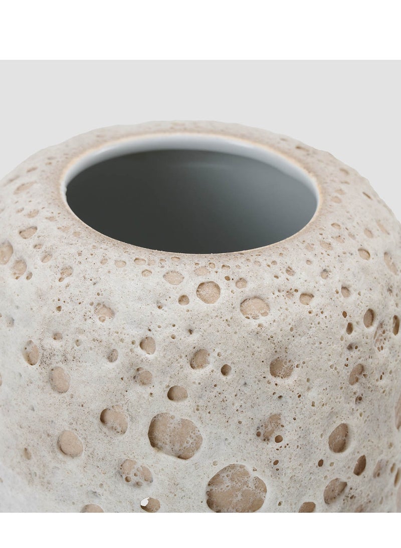AL HUZAIFA FURNITURE Noam Ceramic Vase In Dotted Design  - Image 4