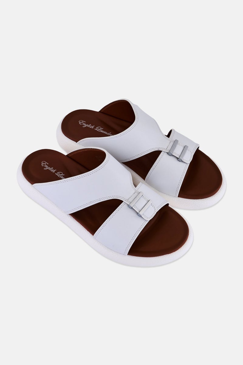 English Laundry Men Slip On Arabic Sandals, White - Image 2