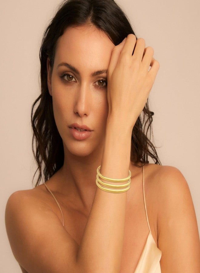 YBMYCM مجموعة YBMYCM من 3 أساور ذهبية مطلية للنساء، أساور كلاسيكية خفيفة الوزن من الفولاذ المقاوم للصدأ، أساور مفتوحة مطلية بالذهب عيار 18 قيراط، هدية مجوهرات - Image 5