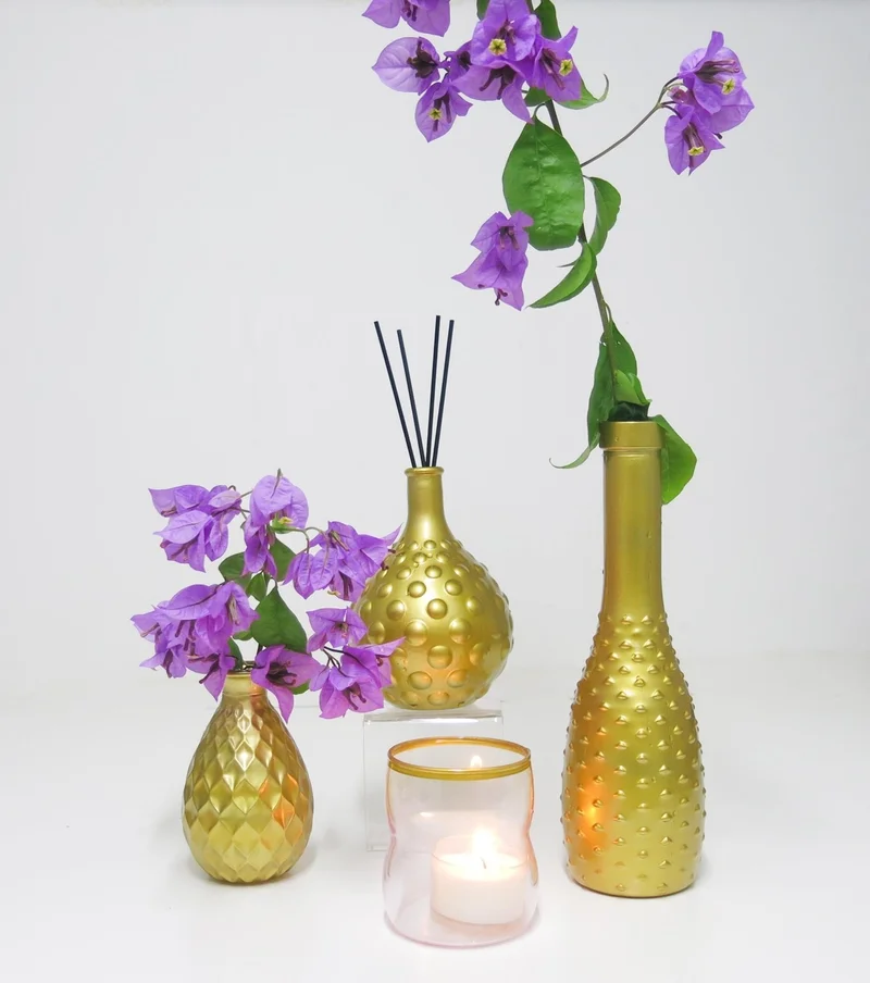 Missi Gold Fine Embossed Glass Vase (26 Cm)