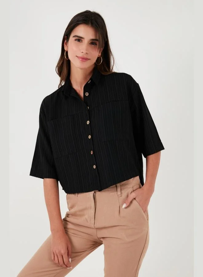 ليلا قميص نسائي بأكمام قصيرة وجيبين بقصة عادية