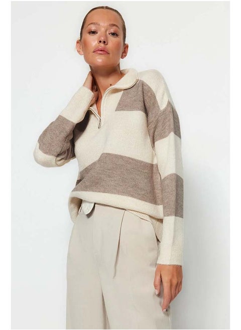 Beige Wide Pattern Soft Texture Zippered Knitwear Sweater TWOAW22KZ0424