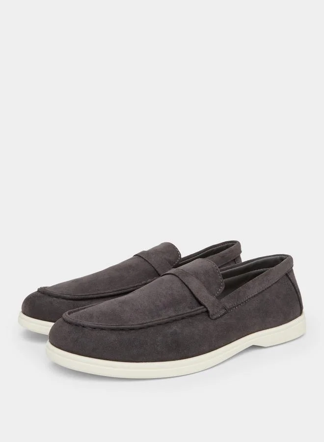 Styli Men Grey Suede Loafers