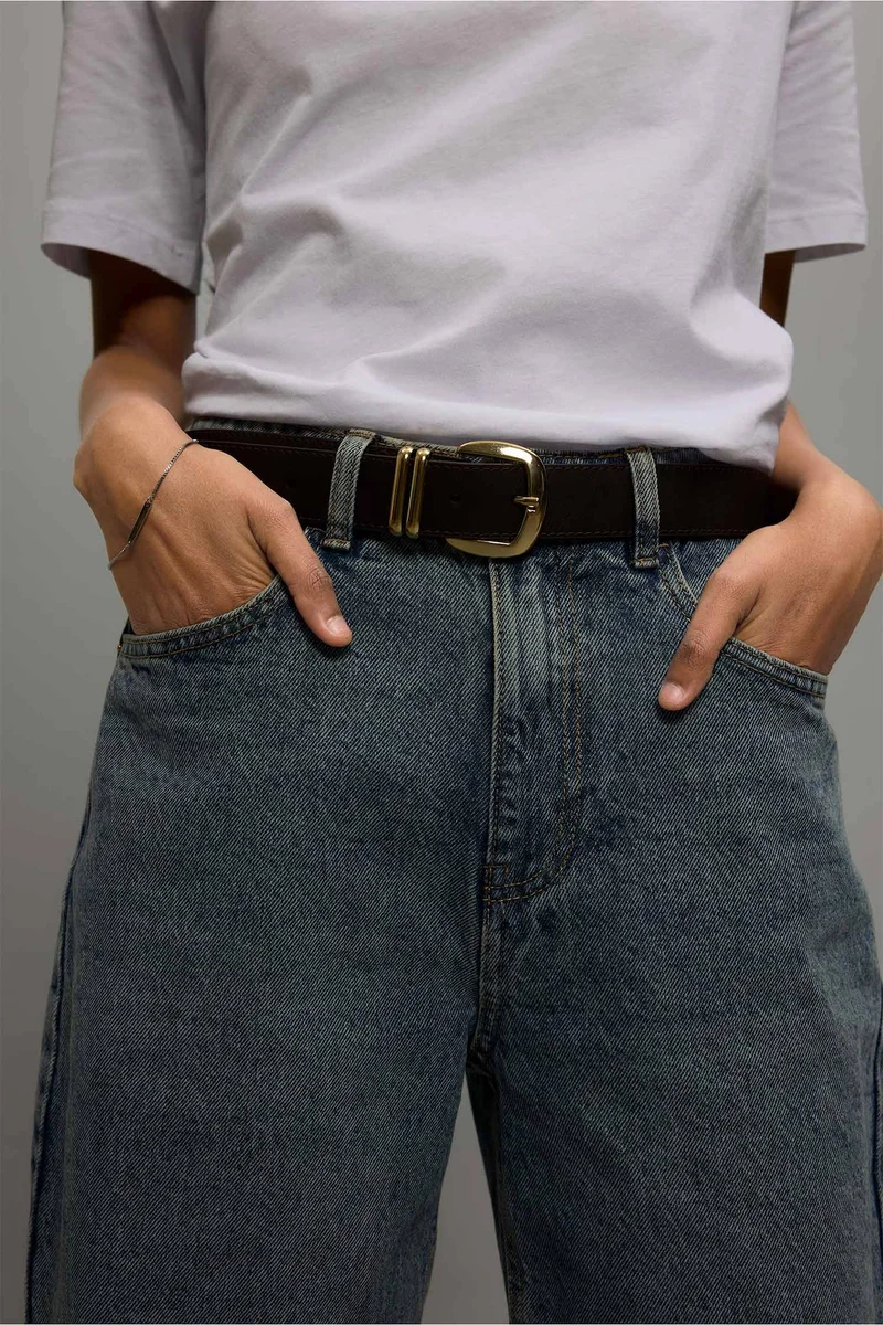Woman Rectangular Buckle Faux Leather Belt