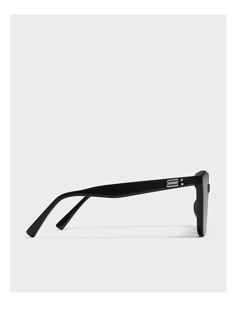 GENTLE MONSTER GENTLEMONSTER QUEEN square sunglasses. Sunglasses for sun protection for both men and women - Image 4