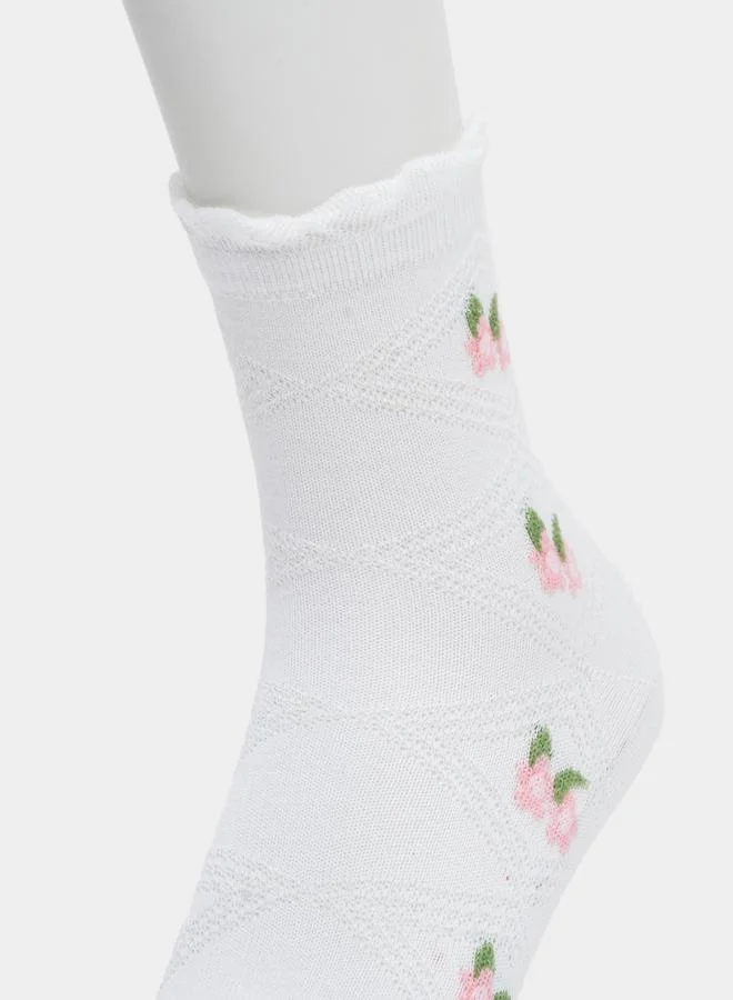 Styli Styli Pack of 5 - Floral Embroidered Socks