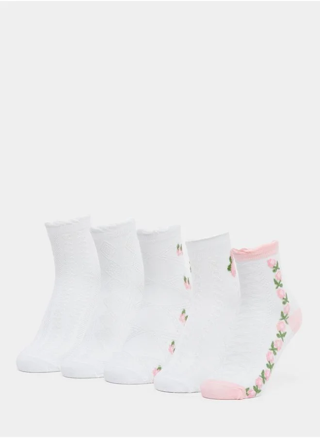 Styli Styli Pack of 5 - Floral Embroidered Socks