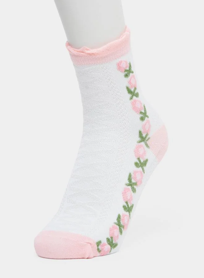 Styli Styli Pack of 5 - Floral Embroidered Socks