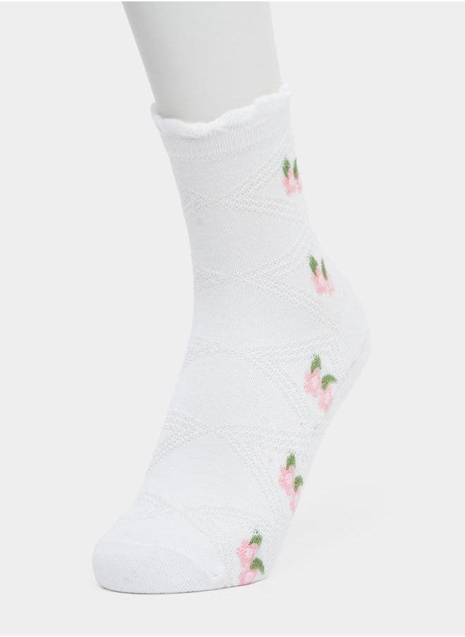 Pack of 5 - Floral Embroidered Socks - pzsku/ZFFD8AA2381B07296964CZ/45/_/1734941455/4593f04d-0185-4707-bbe4-e77652950a90